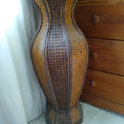 Wicker Plant Stand