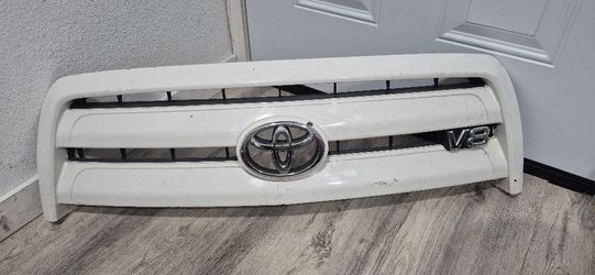 2004 - 2006 Grille