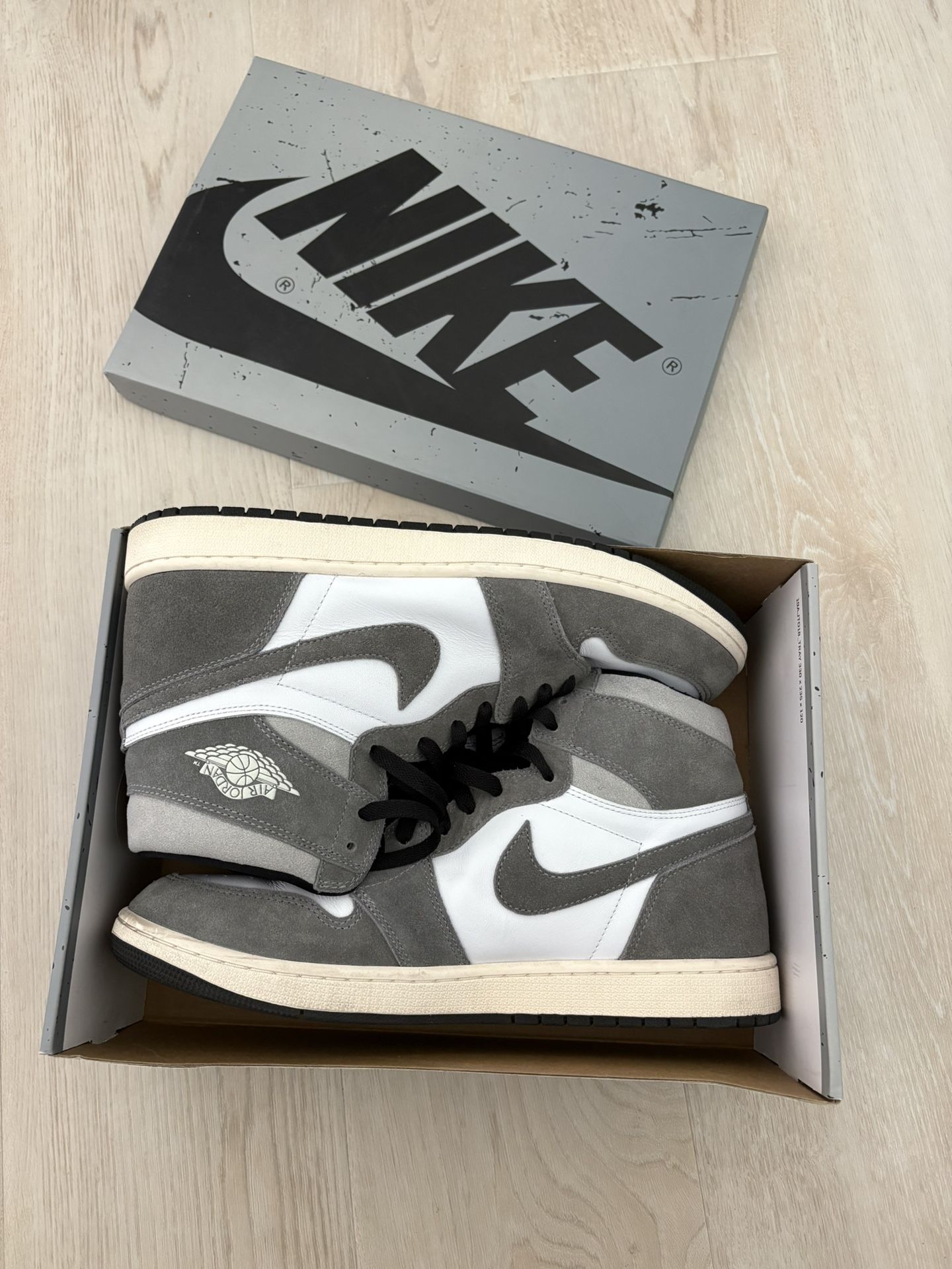 Nike Jordan 1 Retro High Sz 13