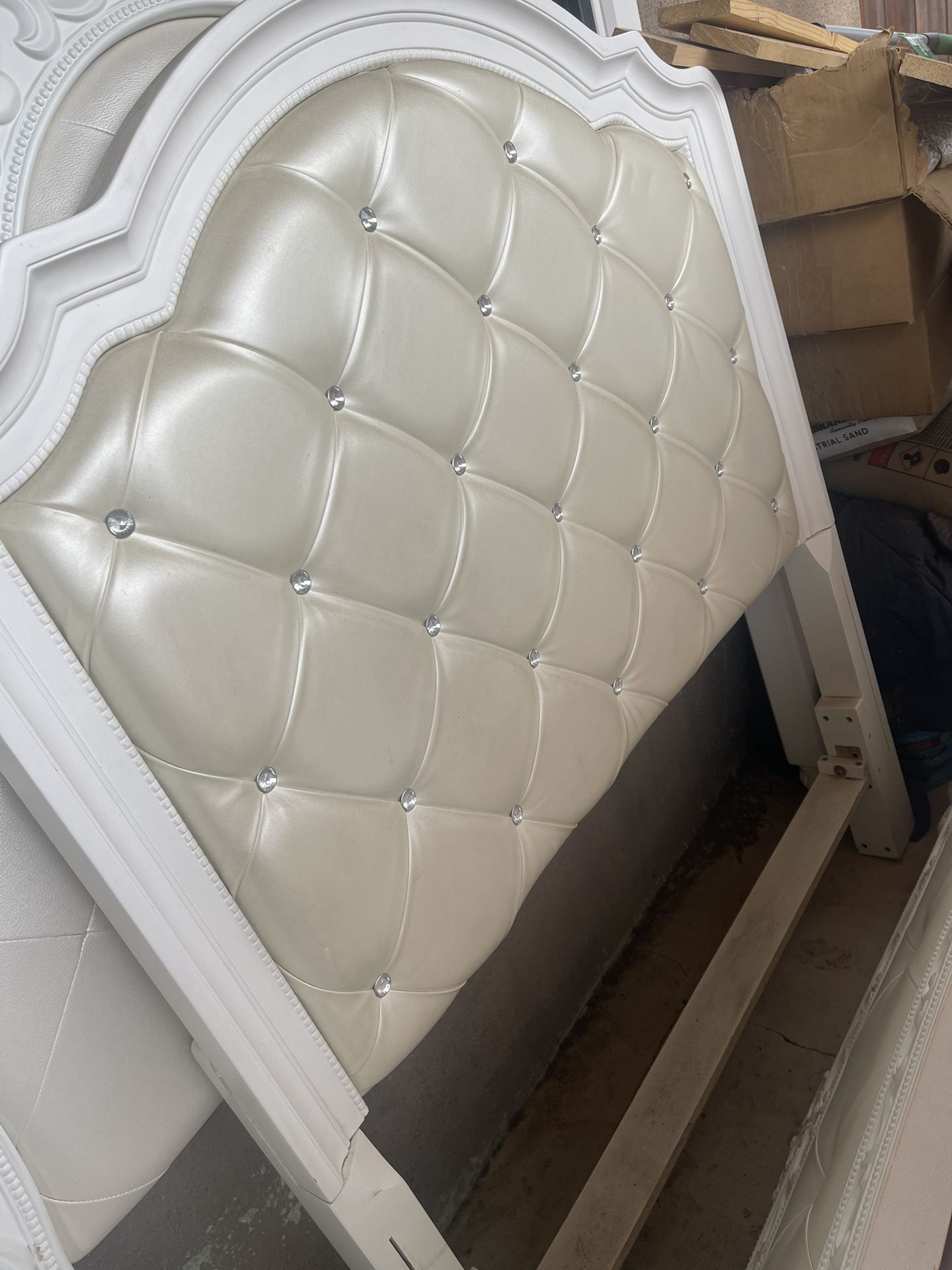 Twin Bed