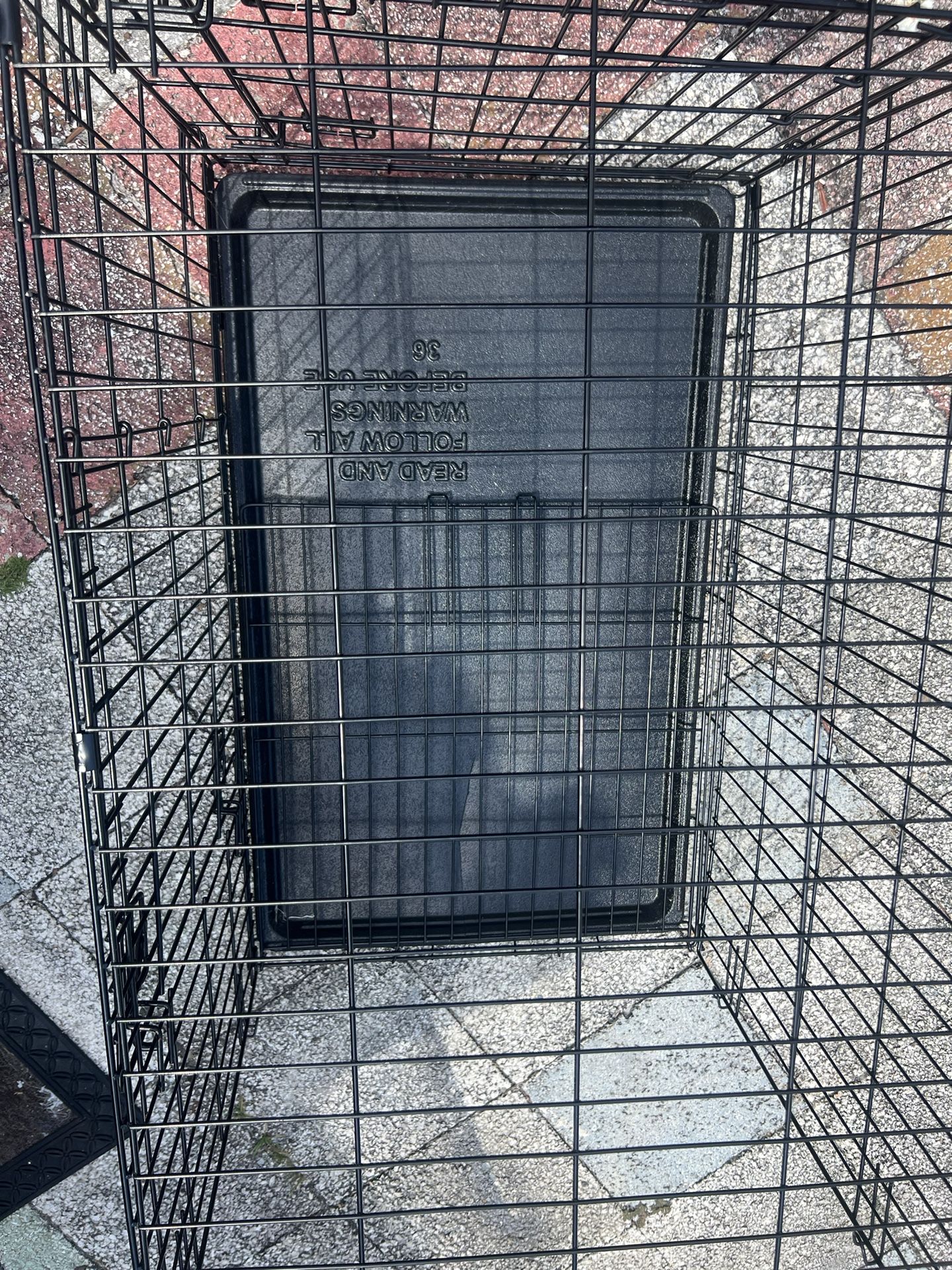 PORTABLE PET KENNEL