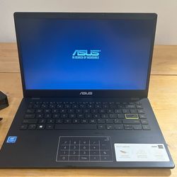 ASUS VivoBook 14” Laptop – Barely Used – Reset & Ready