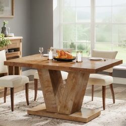 47-inch Dining Table for 4 to 6, Farmhouse Wood Kitchen Table for Dining Room, Light Oak