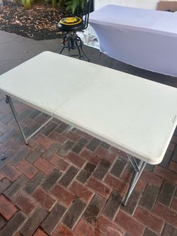 Folding Table