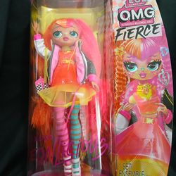LOL Surprise OMG Doll Fierce Neonlicious Set New In Box