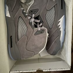 Cool grey 5