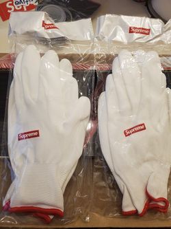 Supreme rubberized gloves