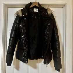 Beautiful Puffed Jacket Size XL 