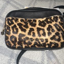 Brand new Mk Crossbag 