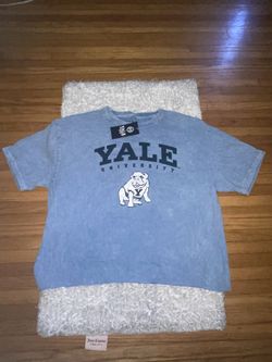 YALE University Crop Tee Shirt  