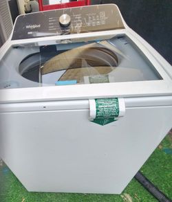 New open box Whirlpool washer 5057