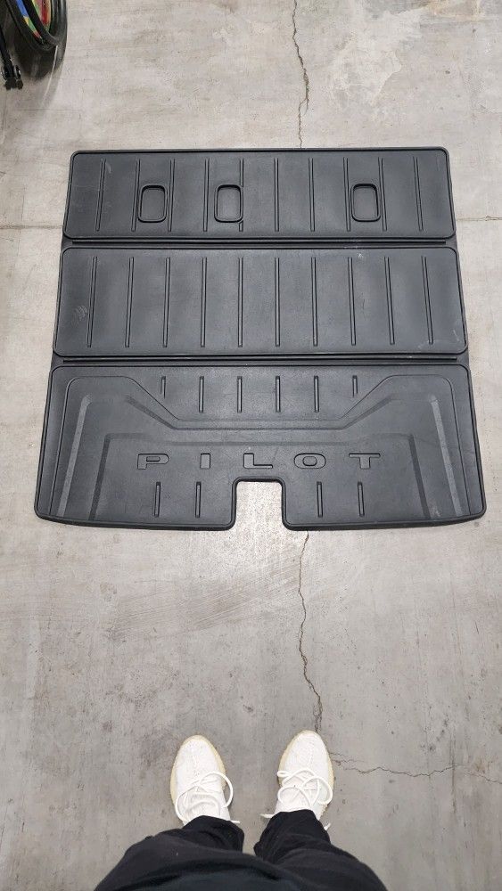 2023-2025 Honda Pilot - Cargo Tray - Honda (08U45-T90-100)