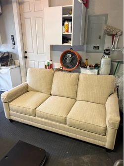 Bassett Furniture 78" Sofa – Excellent Condition – High-End Custom Quality
