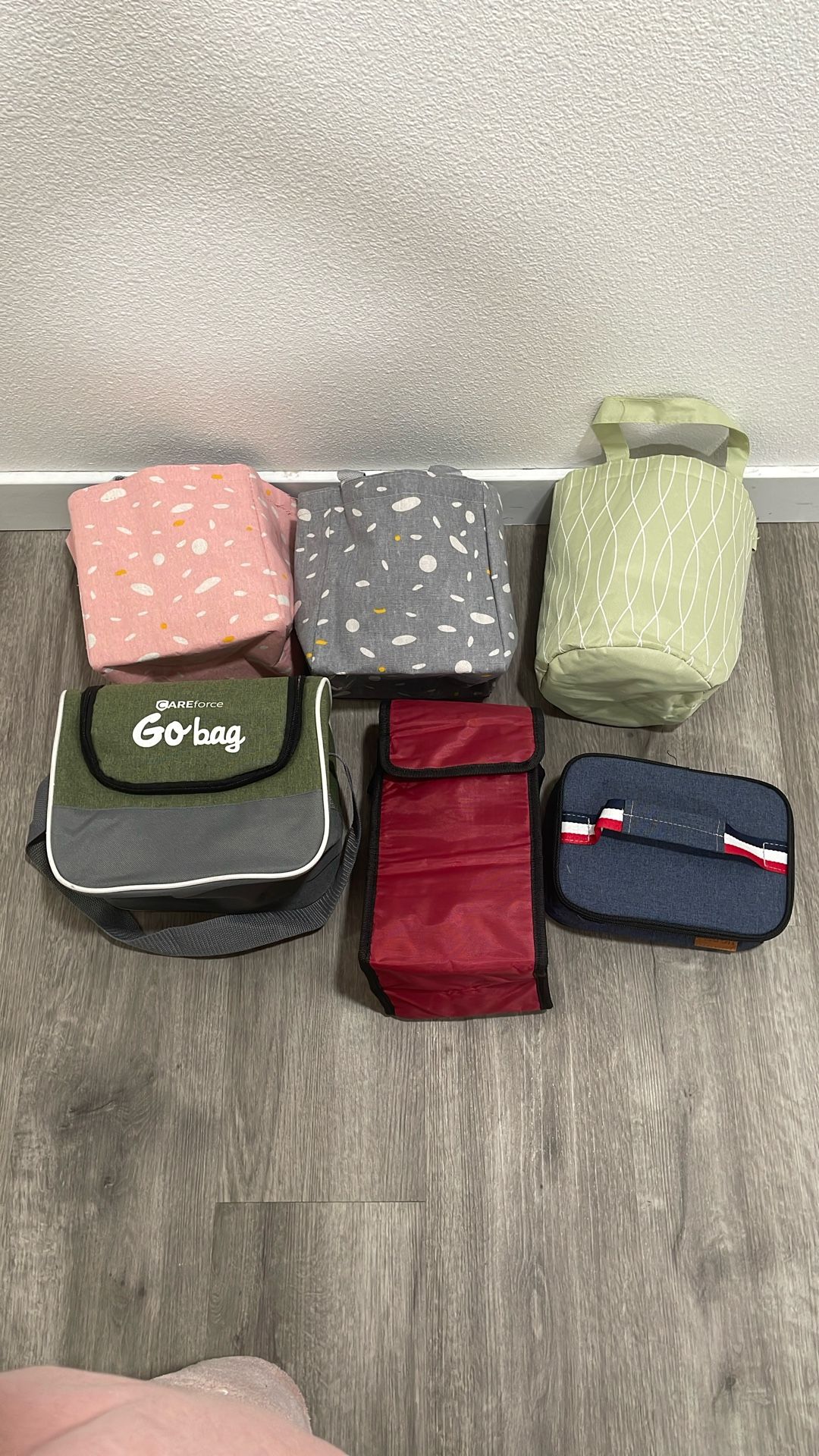 Cooler Lunch Bag. 6pc For $8