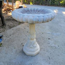 Ornate Pedestal Base And Scalloped Basin Concrete 2-Piece  Birdbath