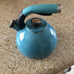 Circulon Enamel-on-Steel Whistling Tea Kettle