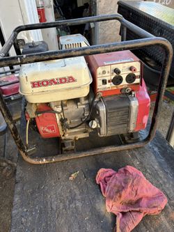 2200 Watts Honda’s Generator On Good Condition 