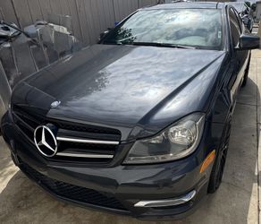 2015 Mercedes-Benz C-Class