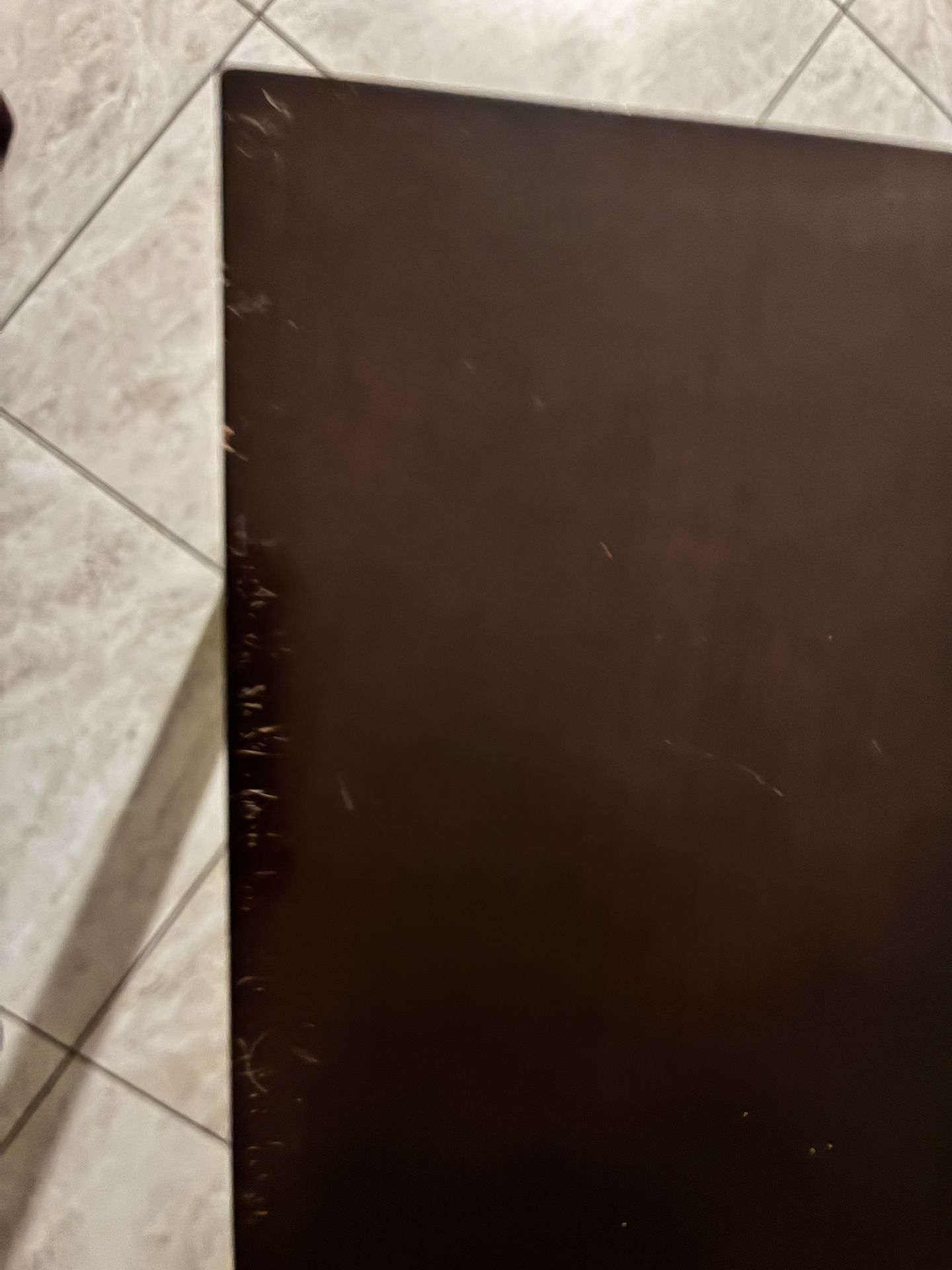 FREE TABLES/ MESAS GRATIS