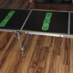 Ping-pong Table 