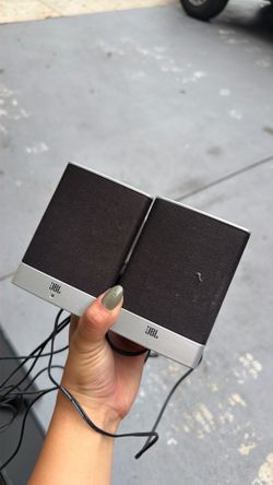 Computer speakers