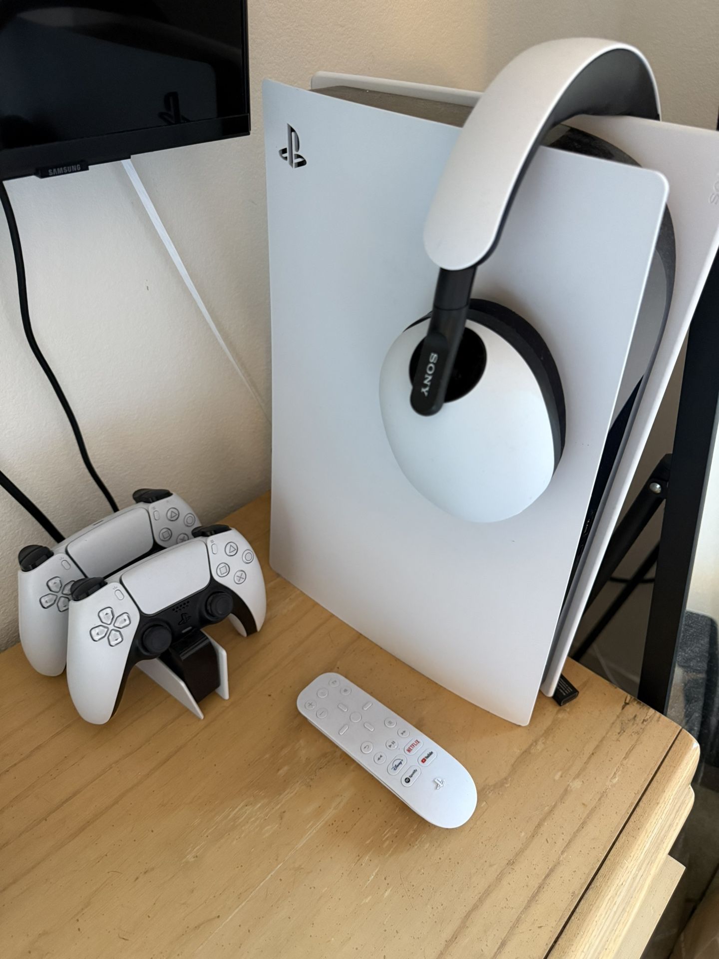 Playstation 5 Digital Edition Bundle (PS5)