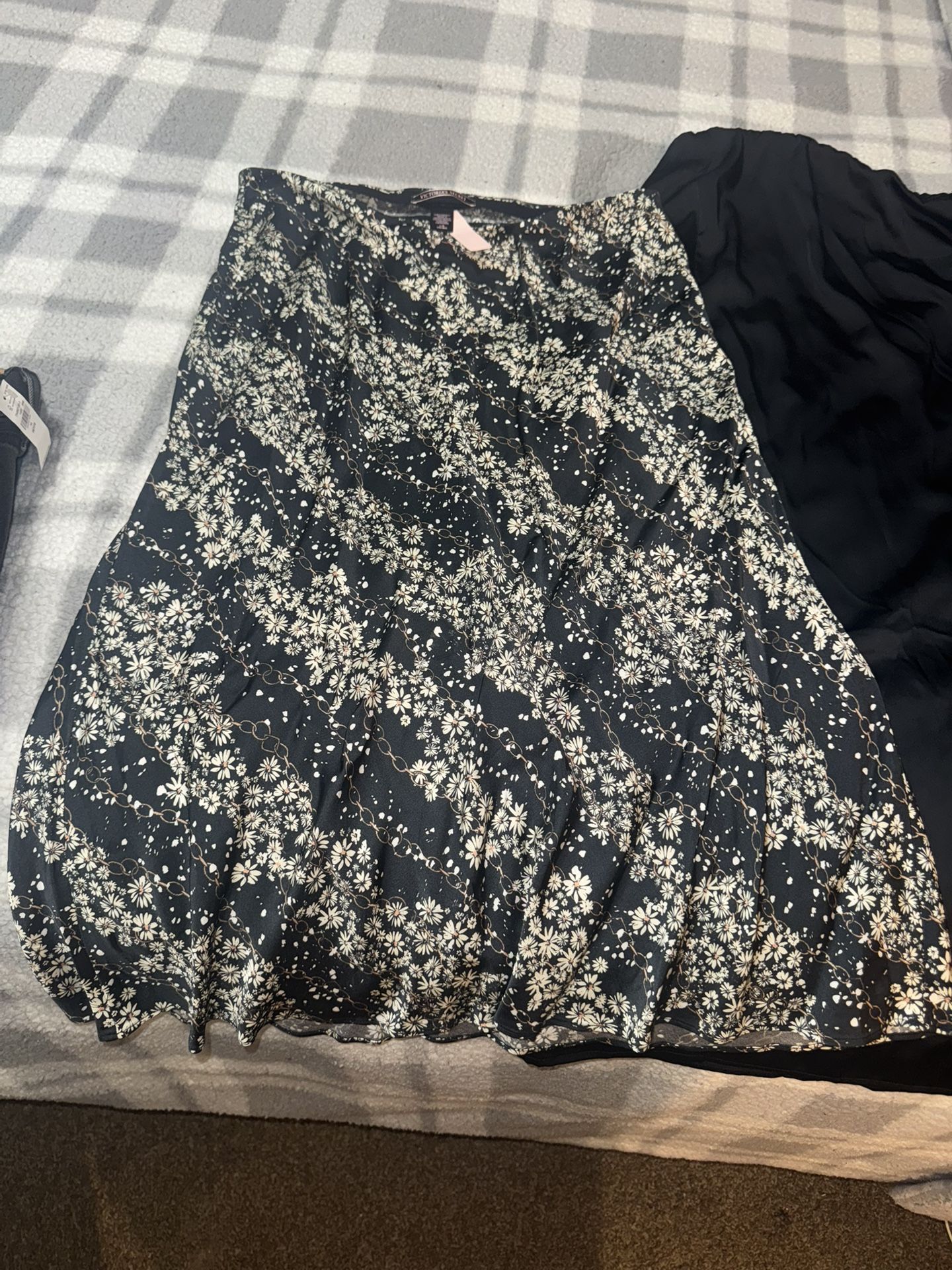 Size Large Skirts 