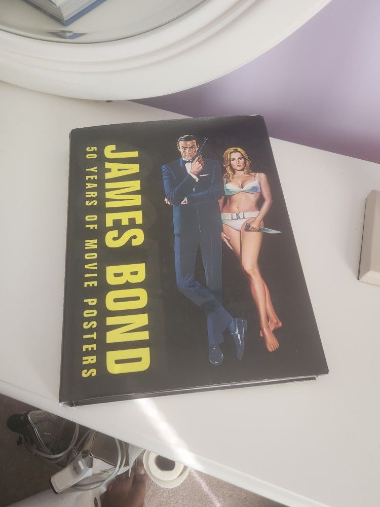 Coffee Table Book - James Bond Movie Posters - Large Hard Cover