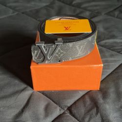 Louis Vuitton graphic belt