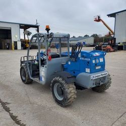 Genie 5519 Reach Forklift 