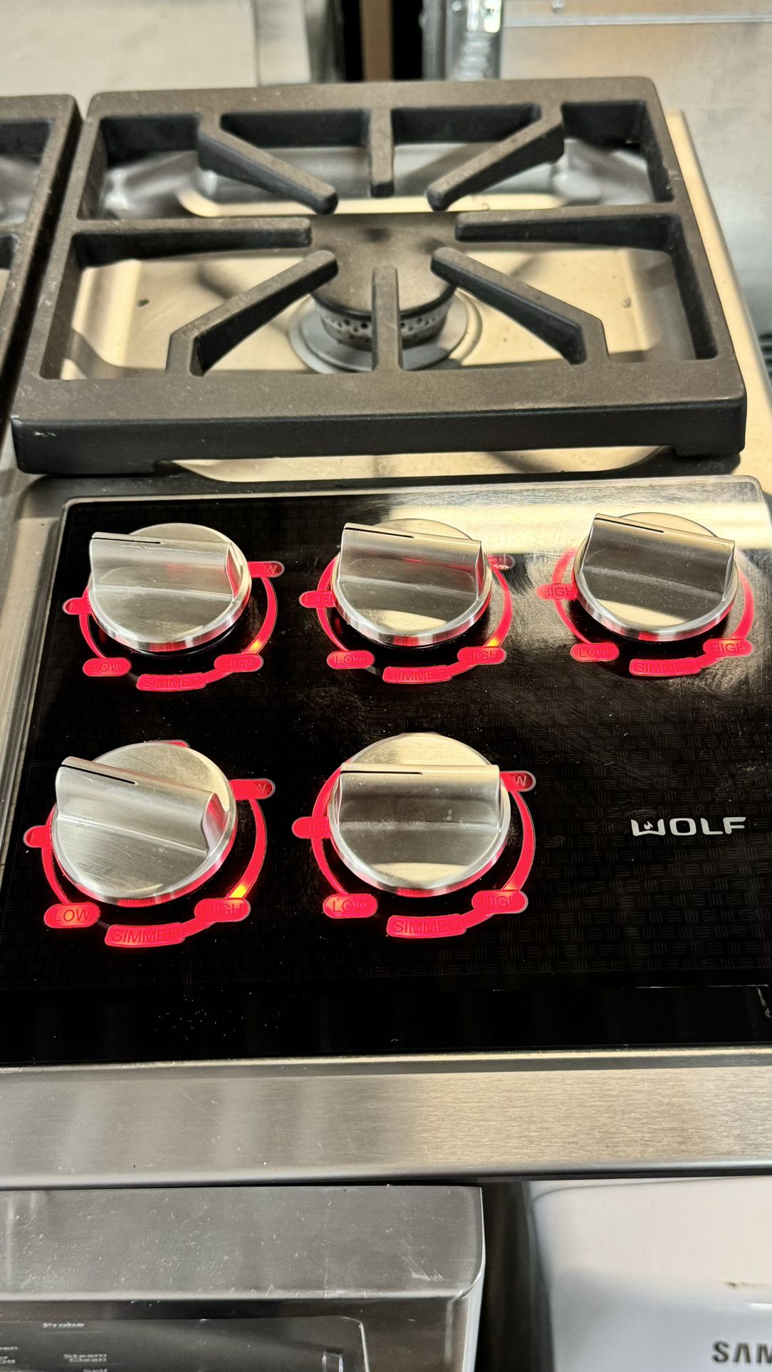 WOLF GAS COOKTOP 36” 