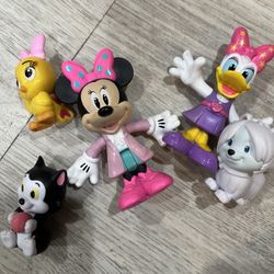 Minnie, Daisy, Cuckoo Loca And Figaro