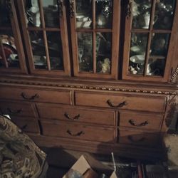 The Lady Who Owned the Antiques Is Now I'm Retirement Home And Will Be There Permanently I'm Selling Several Items 
