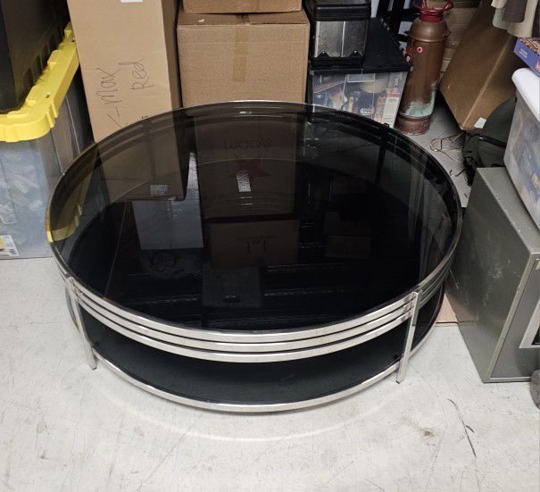Luxury Modern Round Cocktail Table Glass Metal $2,000