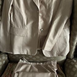 Kasper 8p Suit Peach