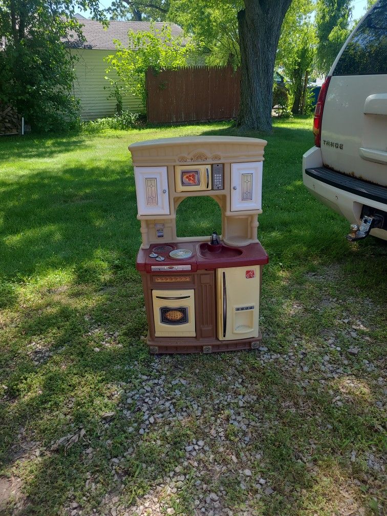 Kids Step 2 Play Kitchen