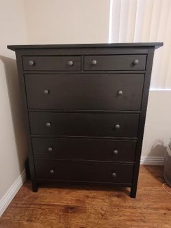 Ikea Hemnes 6 Drawer Dresser in excellent condition