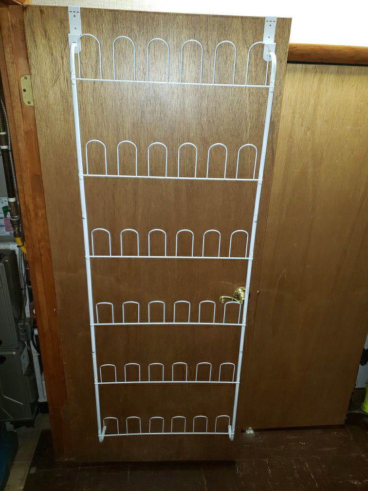 White metal shoe hanging door rack. Holds 18 pair or 36 shoes or hats. Closet Storage organizer