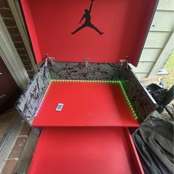 Giant Jordan Shoebox 