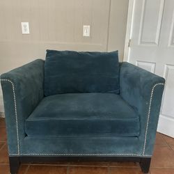 Oversized Club Chair 