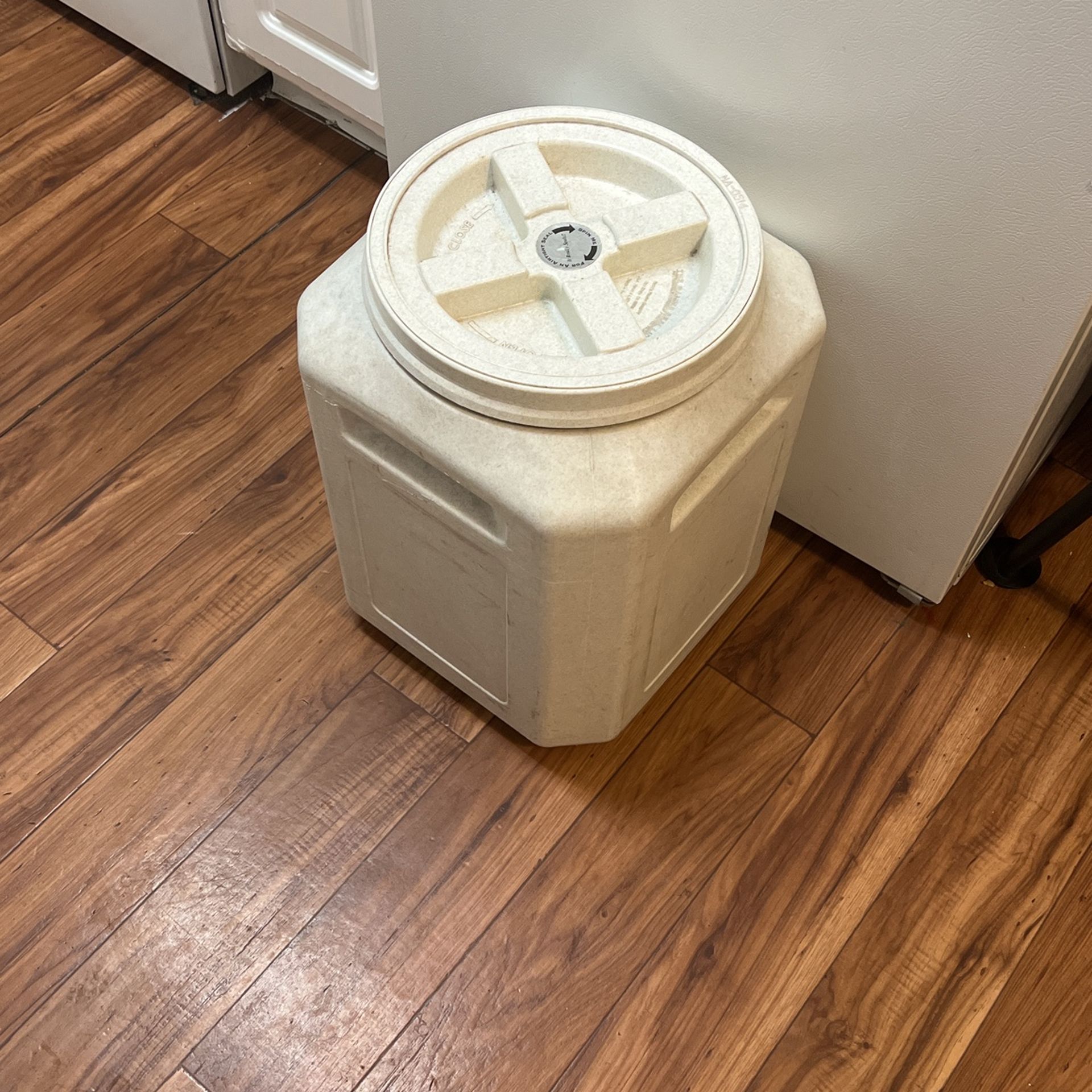 Dog Food Crate 