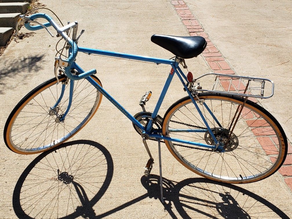 Vintage Schwinn 1970's Blue Continental Road Racing Bicycle 10 Speed Cycling 27" Inch Frame With Cargo Rack