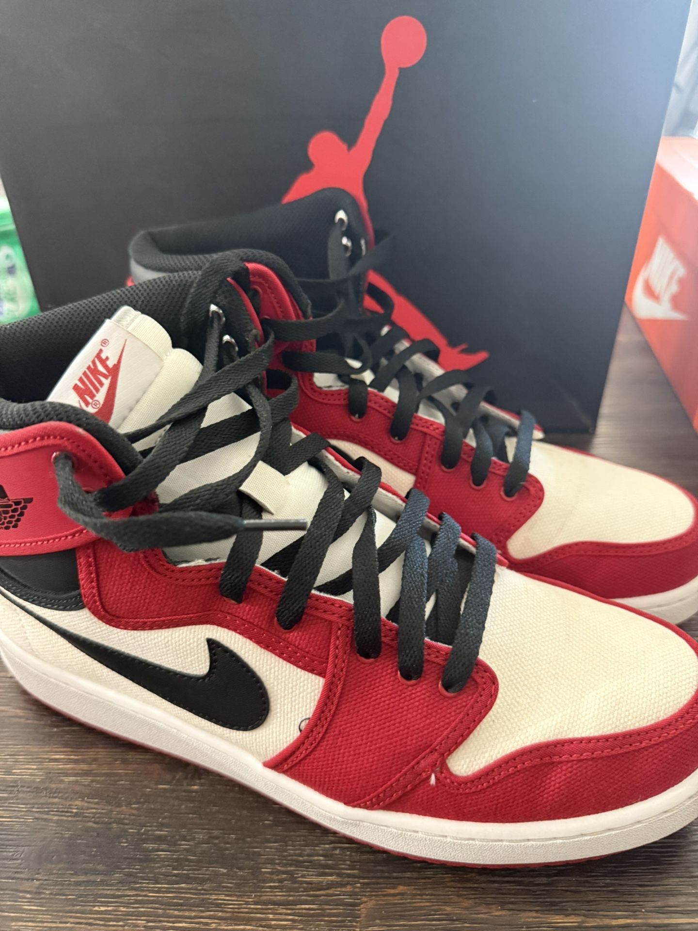 Jordan 1 TKO Red Retro