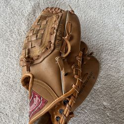 Rawlings Baseball/ Tee Ball Glove 