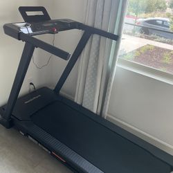 NordicTrack Treadmill-gently Used 