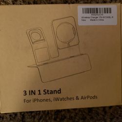3 IN 1 Stand IPHONE, IWatch3s, &AirPofs