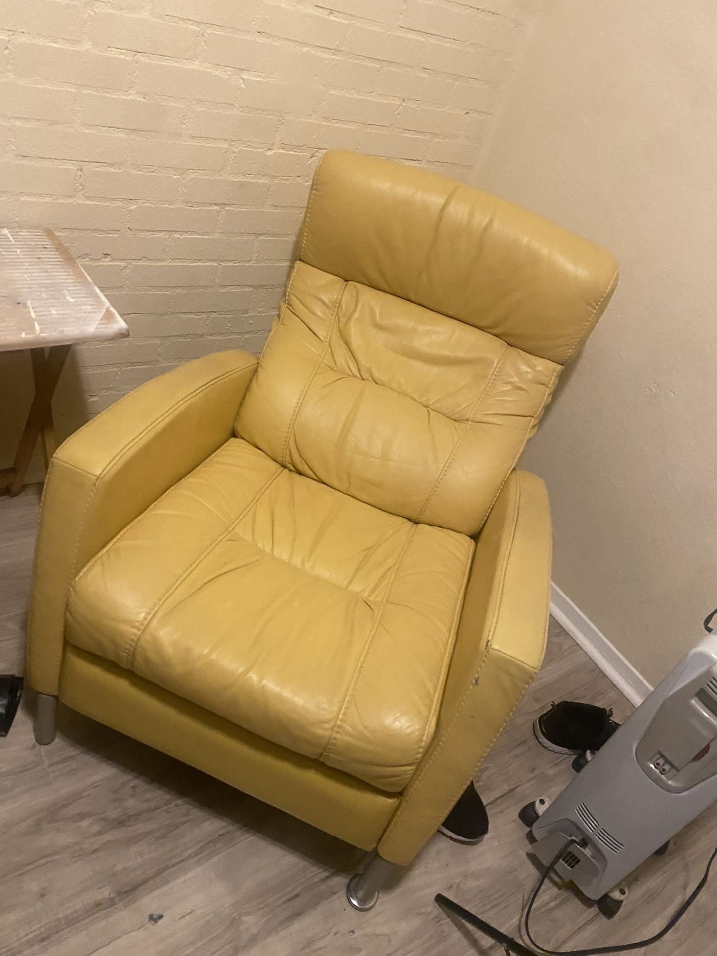 2 Yellow Recliner Chairs