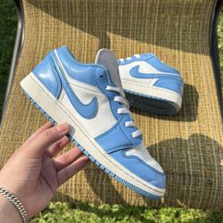 Nike air Jordan 1 low SE white Legend blue