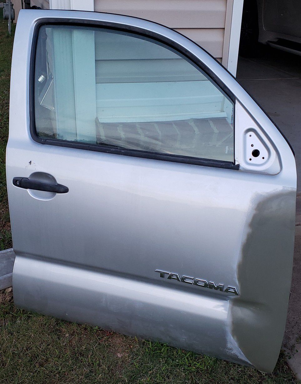 2013 Toyota Tacoma Door