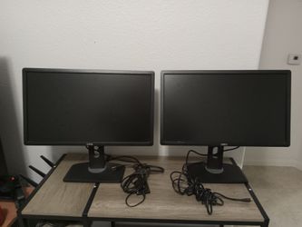 2 Dell 22" Monitors, Desk Chair for Sale, Free Cables